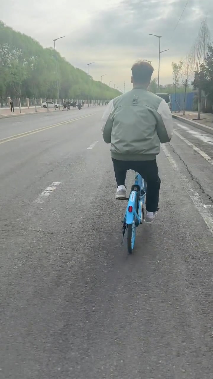 我居然第二遍才看出端倪