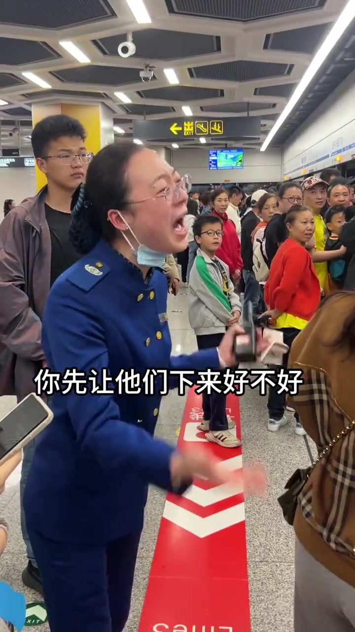 搞不懂为什么要先挤呢？