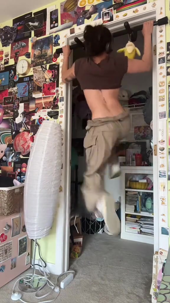 她这种引体向上才是真的绝活！