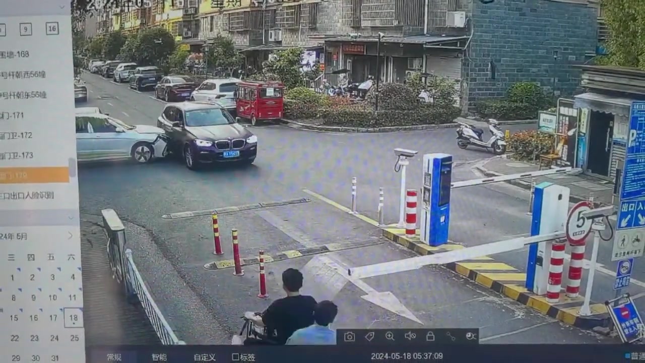 这种情况是宝马的全责吗？有吧友知道的吗？