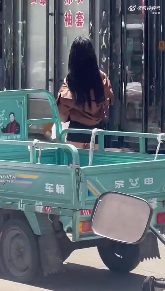 我是一直支持穿衣自由的