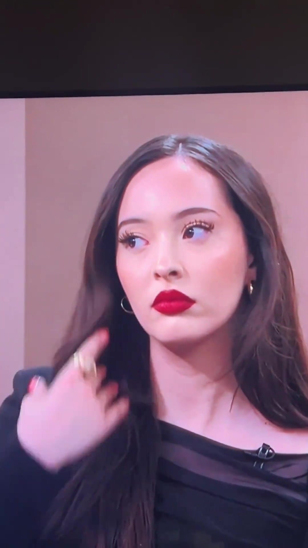这期《歌手》的凡希亚真是美入人心