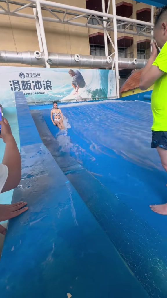 这工作哪里找，我愿意每天倒贴去上班