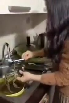 螃蟹：你真有两把刷子