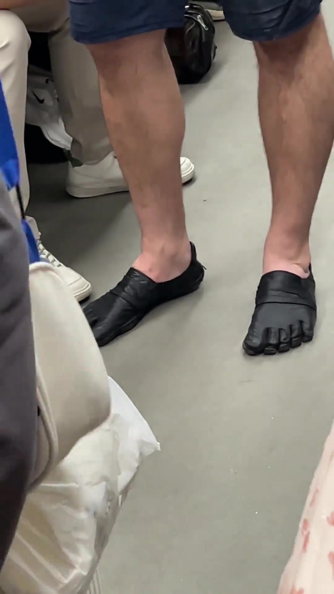 什么家庭条件，脚趾头也住单间！