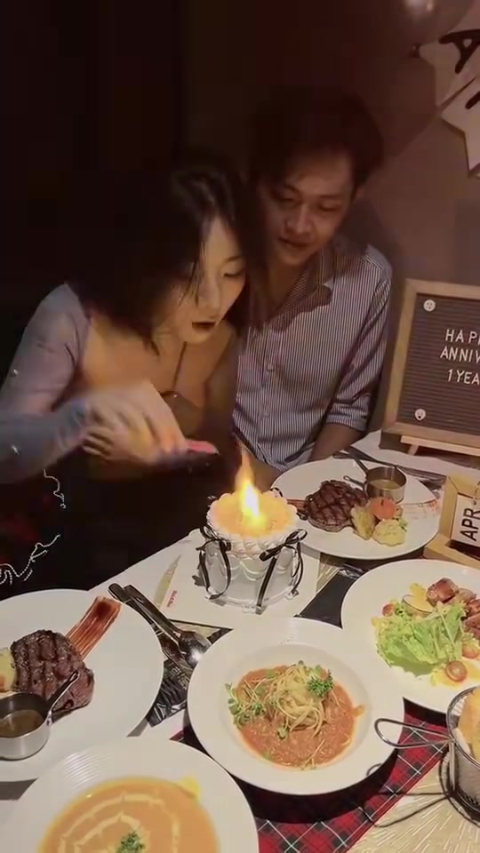这件衣服艺术成分很高！！