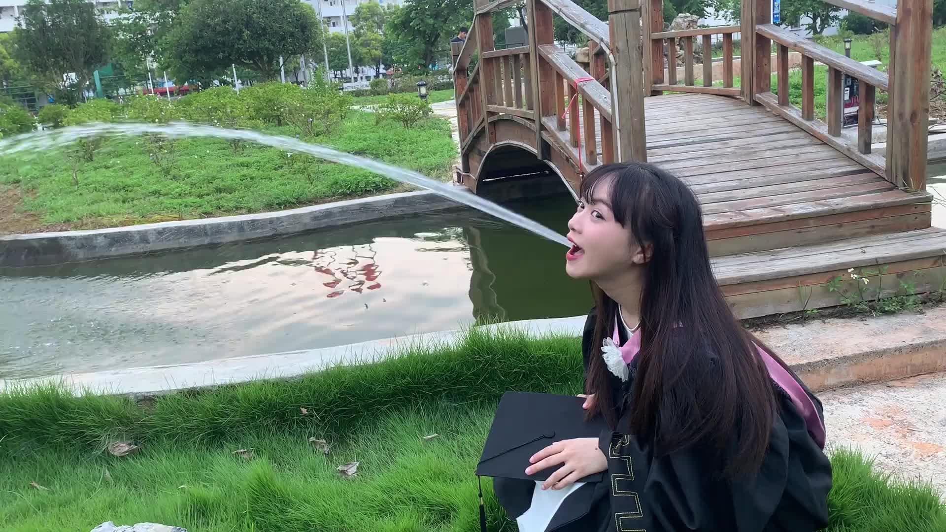 直接给大家表演一个龙吸水