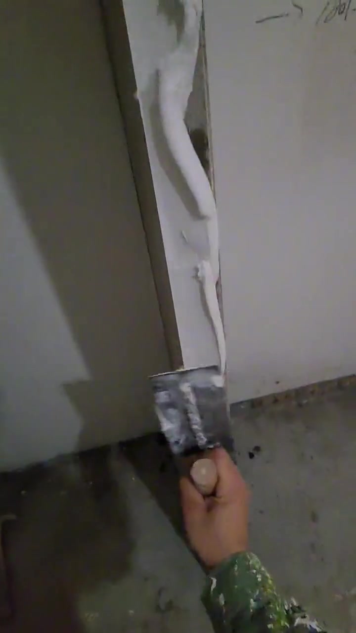 刮腻子界的天花板了解一下