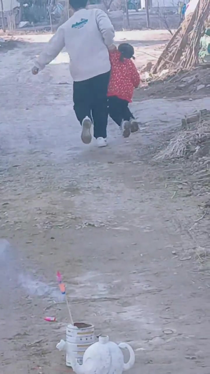 哥哥的爱，拎我就像拎棵白菜