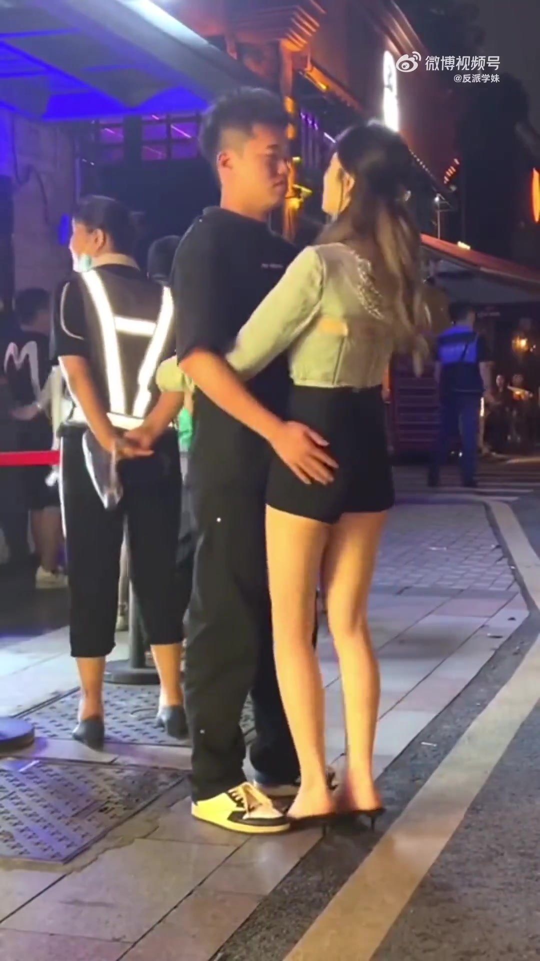 看得出来小姐姐已经迫不及待了