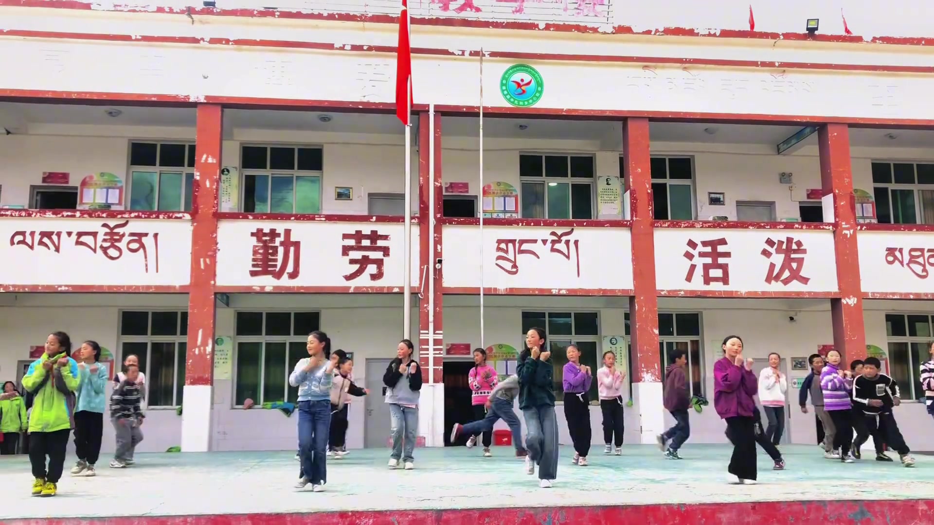 孩子们个个都很优秀嘛~