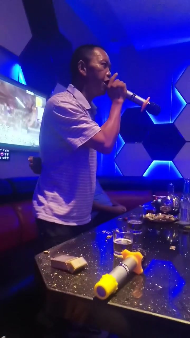 以为憋了个大的，结果憋了泡大的