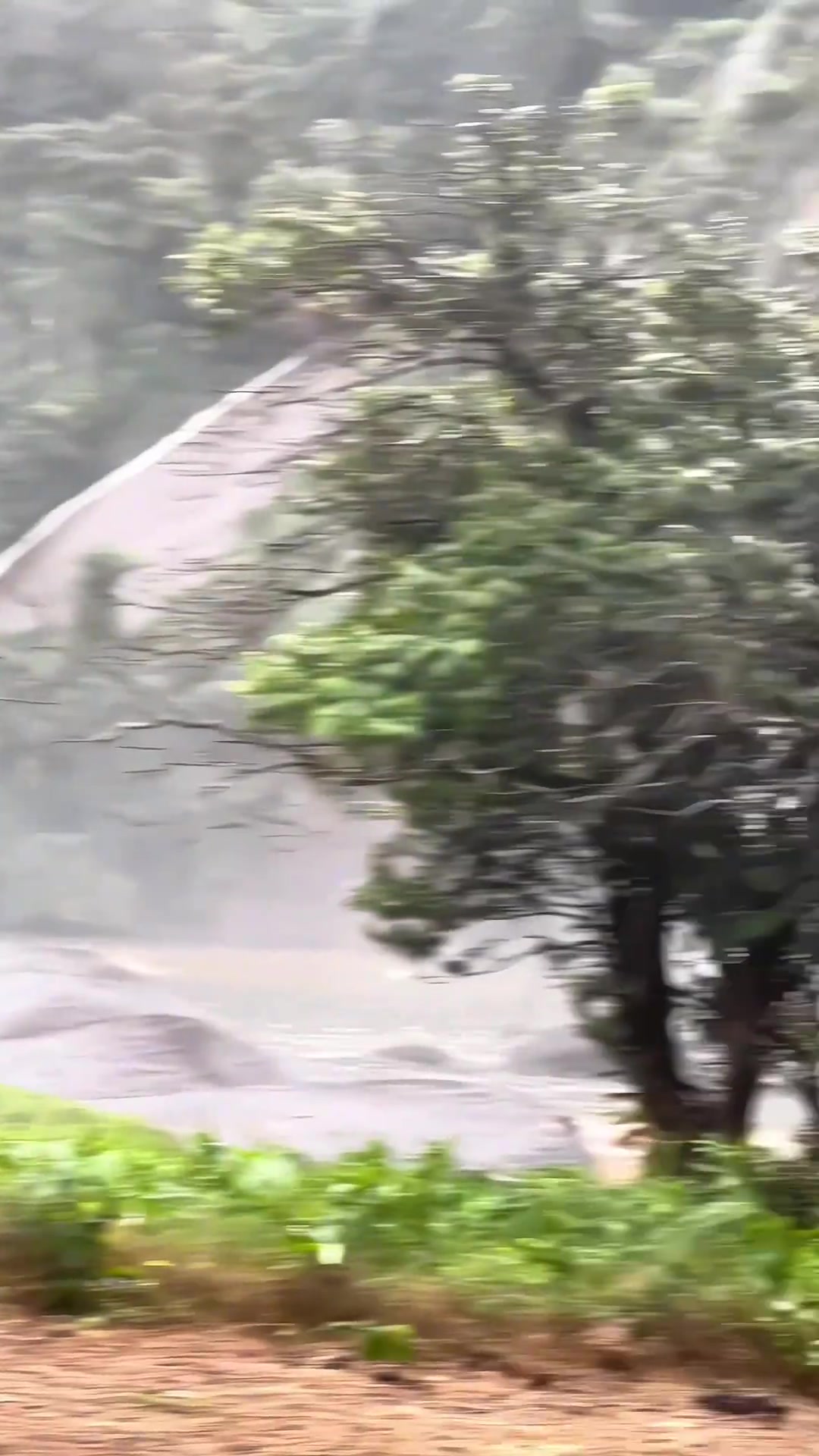 终于知道诗仙为啥喜欢游山玩水了