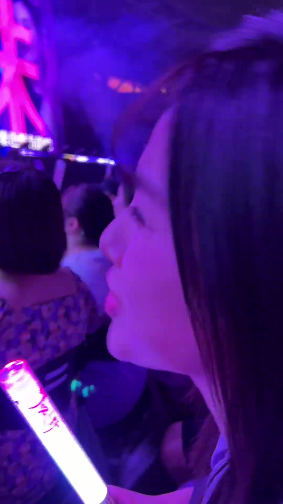 哥哥：你比紫色还有韵味。