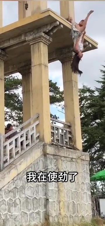 越南偶遇拍摄现场，剧组小哥也太难了吧！