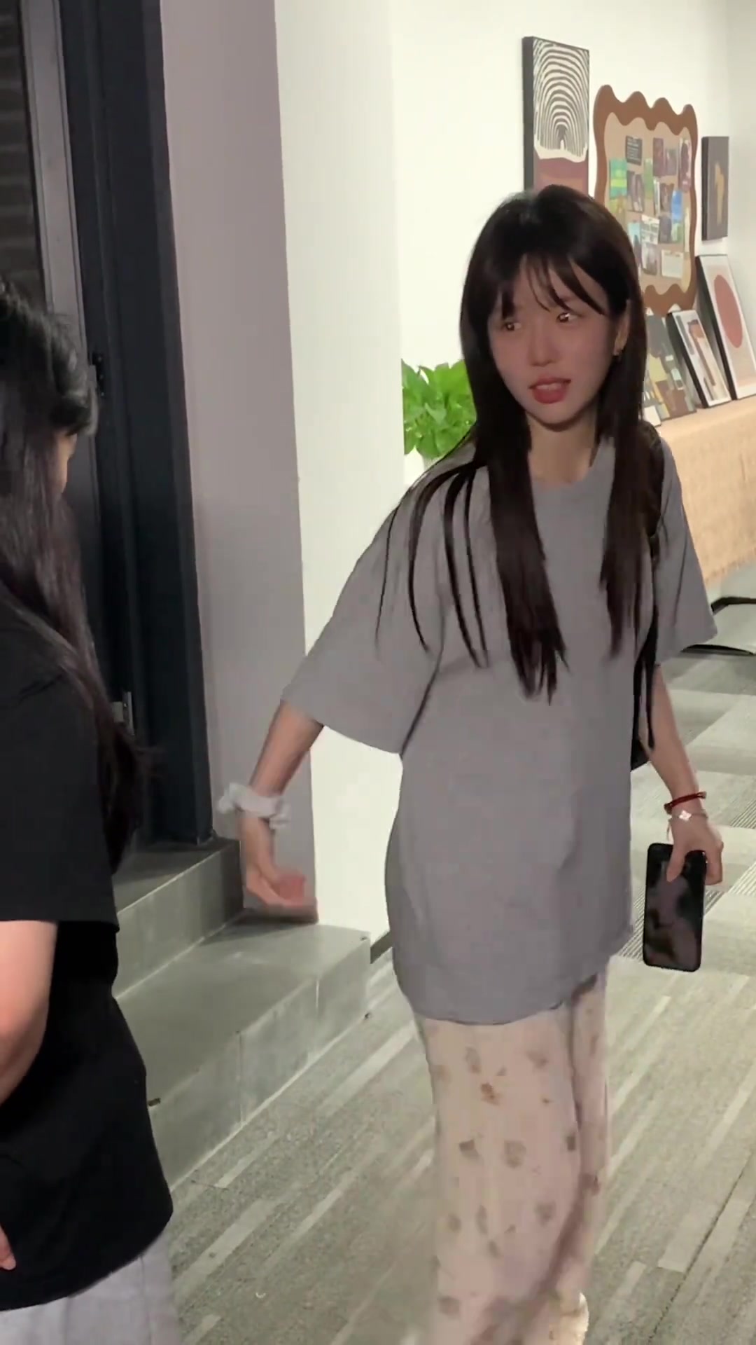 但是我是记不住，尴尬的事情我能记一辈子