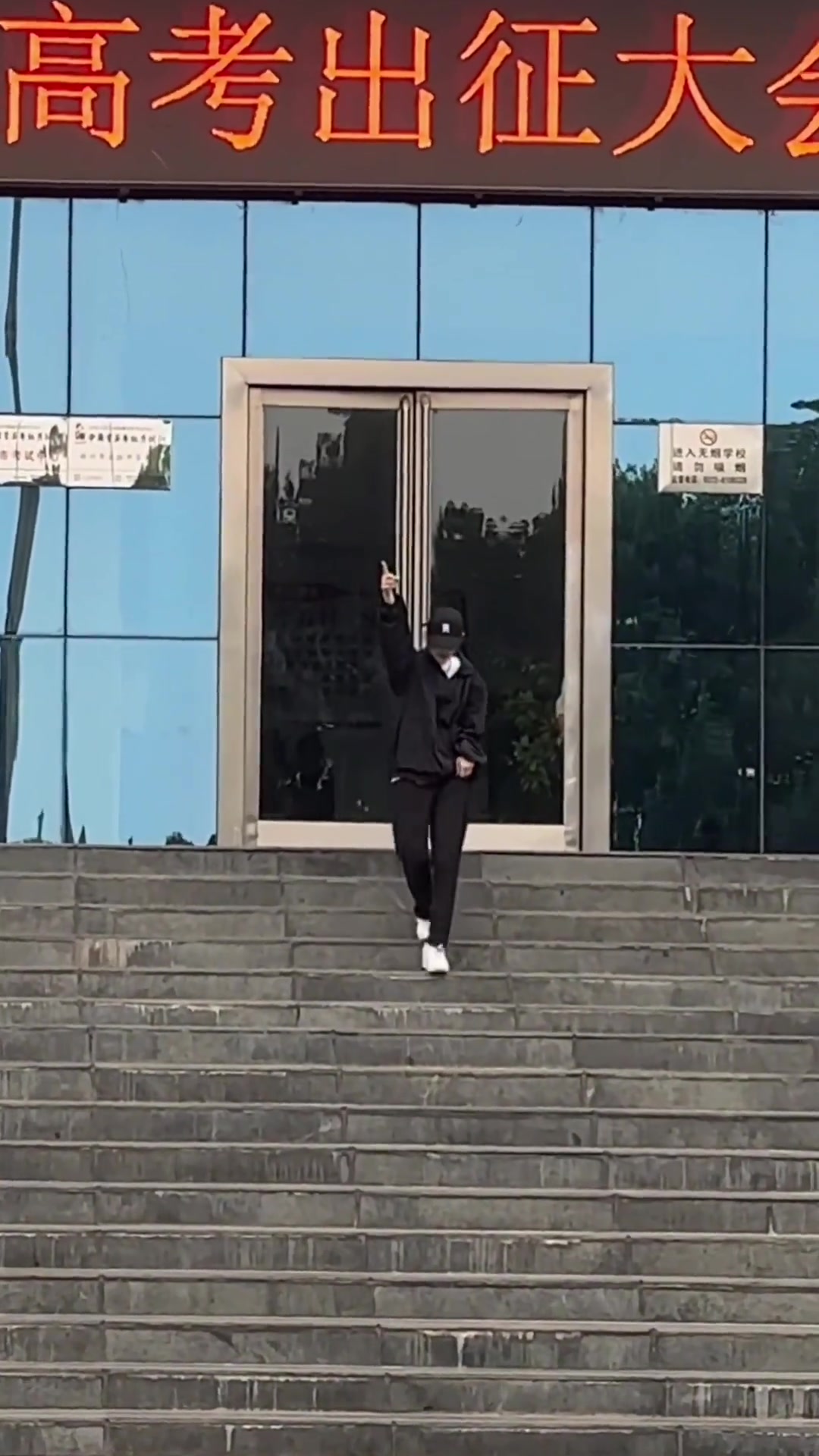 听说全网都在找三人视角，在我这！