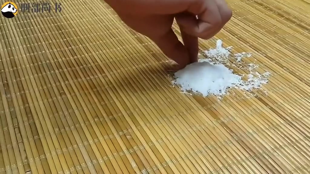 蟑螂：家人们谁懂啊！我居然是缺氧死的！