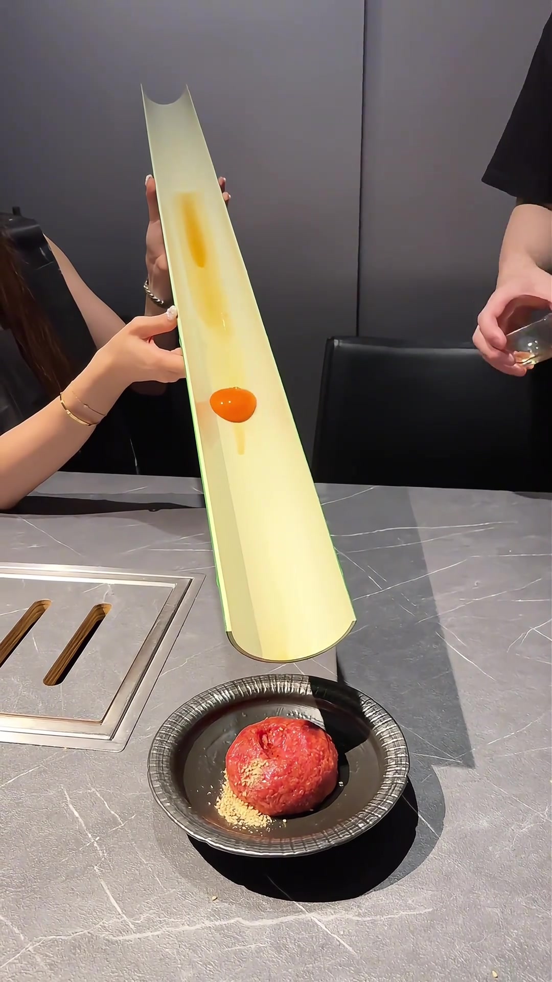 真正的仙人板板！鸡蛋滑个翘翘板身价翻十倍！