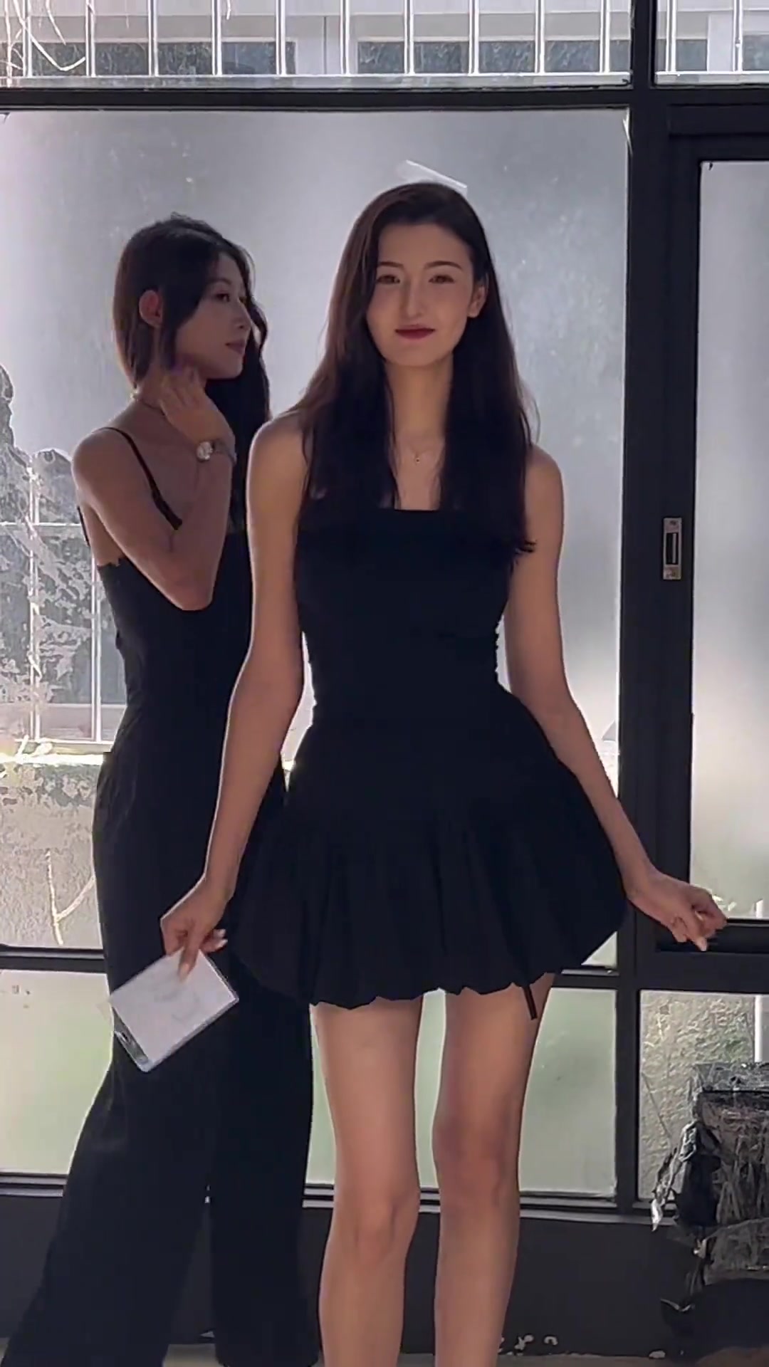 小姐姐等面试 能保持这样松弛状态，很强！