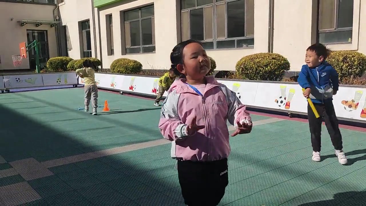 家里没有几百头牛，几千只羊都跳不出来这种气质