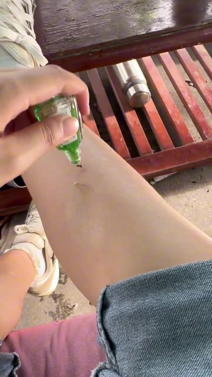 好残忍的死法！这算蚊界酷刑吧？