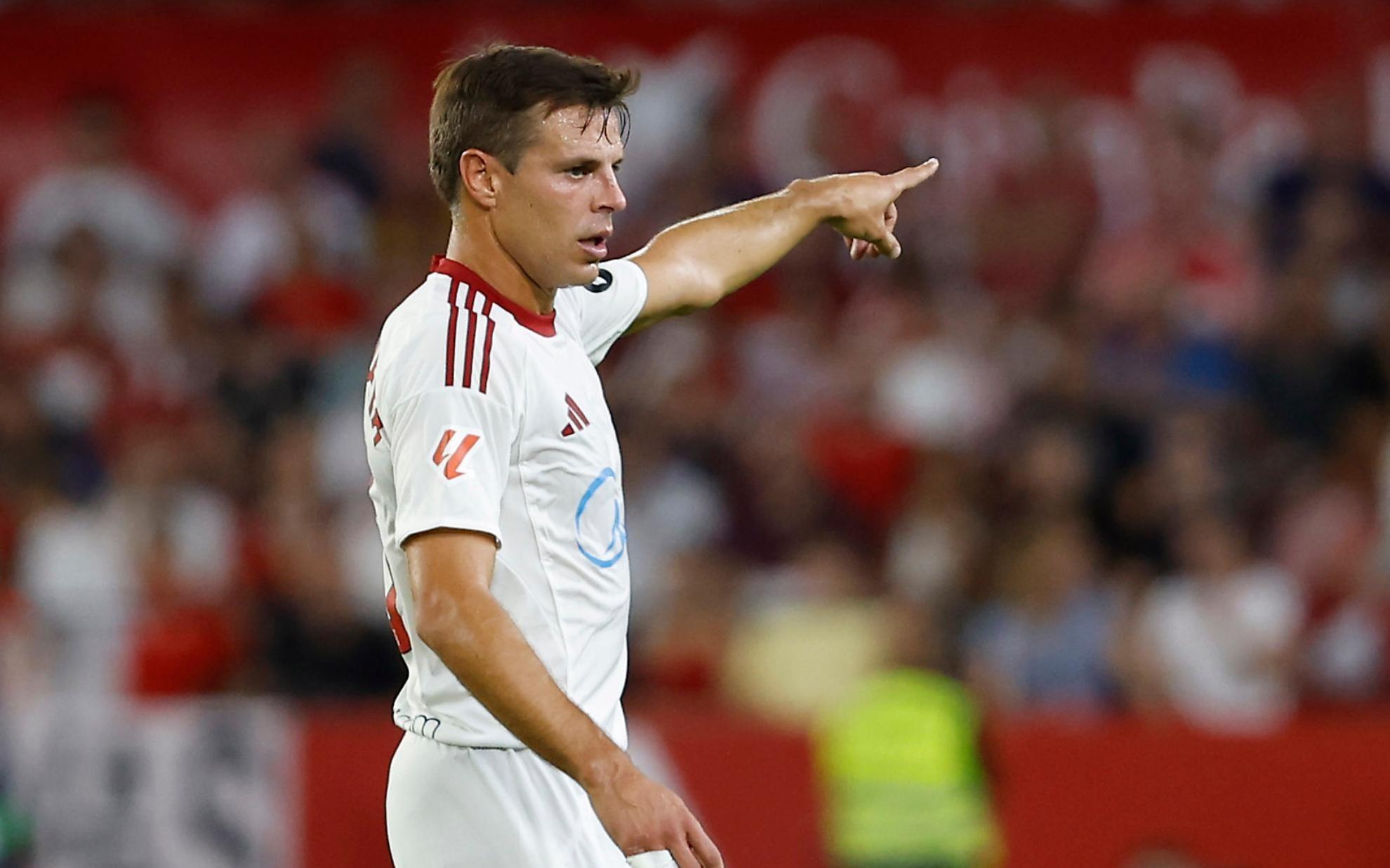 西媒：若AZP本赛季为塞维利亚出场25次，将触发续约一年合同