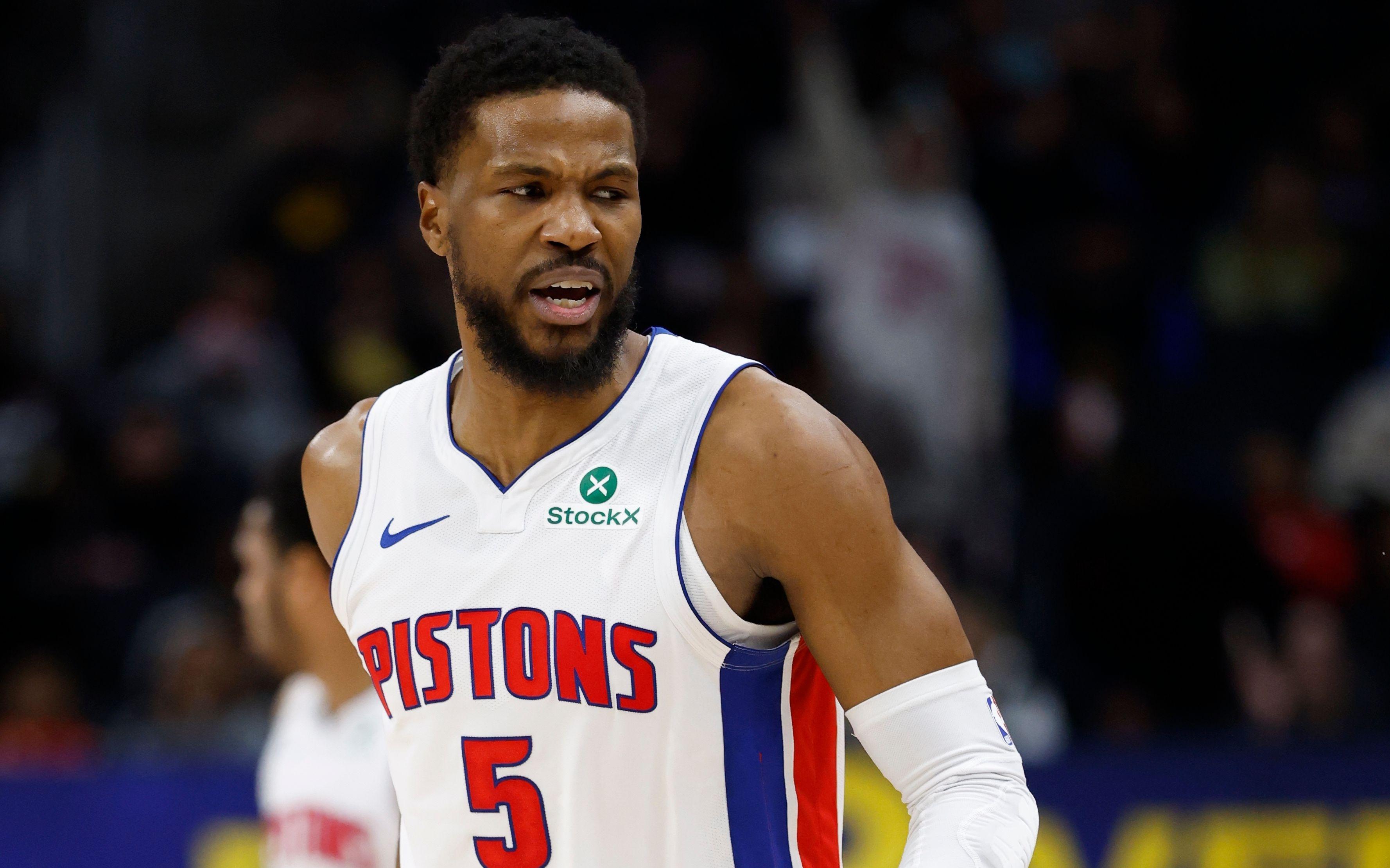 美记：针对比斯利非法投资比赛的指控，联盟正在进行内部调查