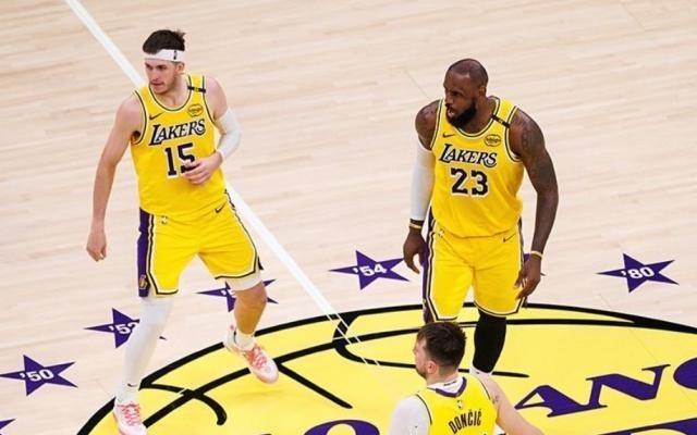 三巨头散漫防守形同虚设湖人面临赛季最大危机