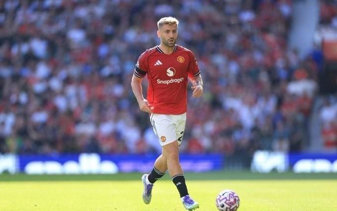 个人第16次德比战，卢克肖：感谢曼联球迷多年以来的支持