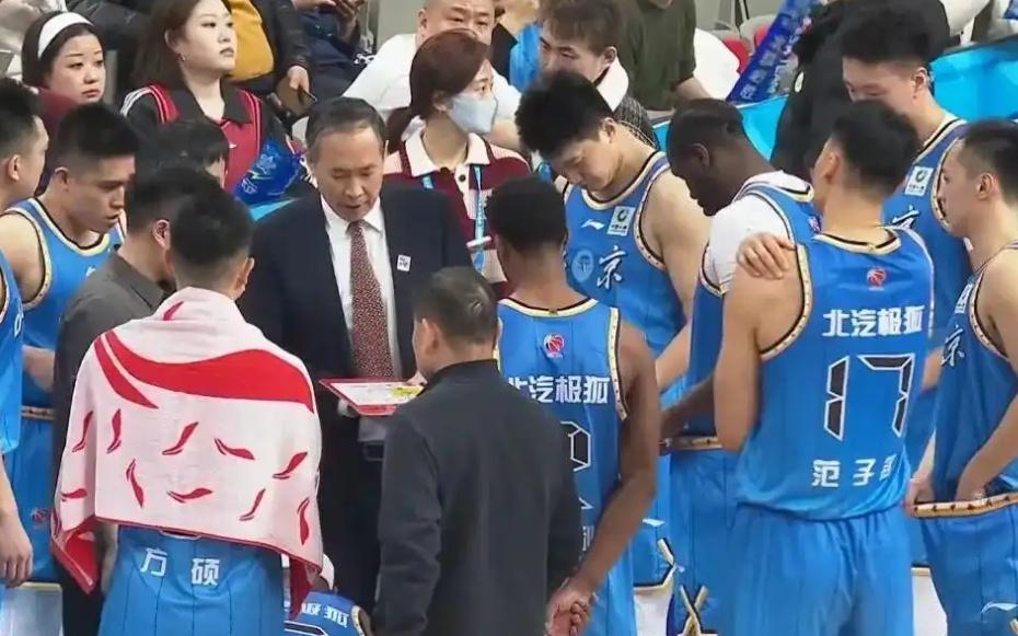 胜浙江发布会！许利民赞防守，谈方硕贡献，5伤员或仅小曾能复出