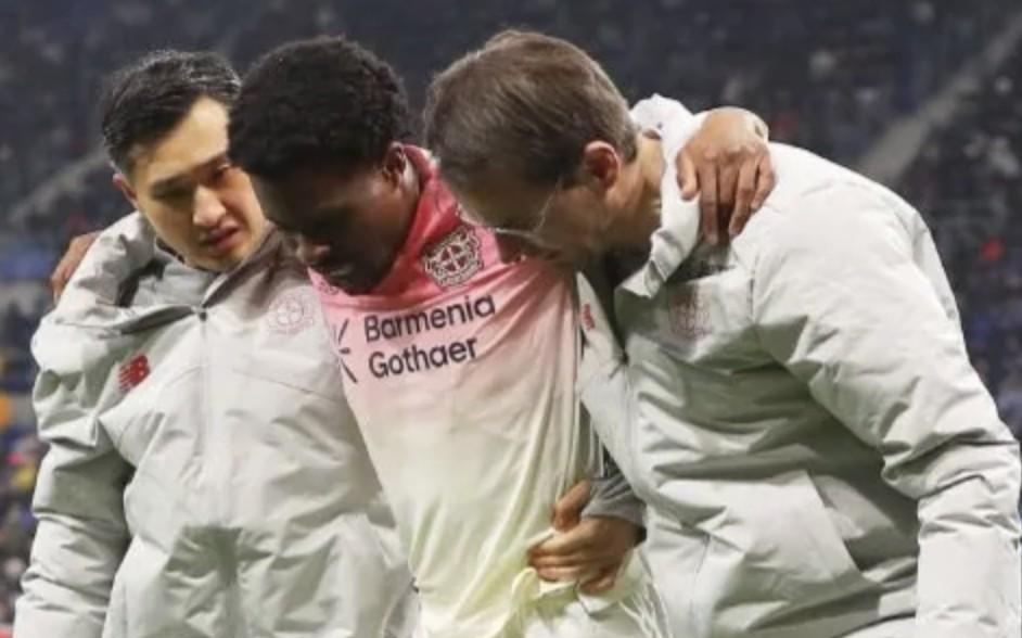 踢球者：弗莱肯和内森特拉明天做核磁共振，预计将伤缺几周