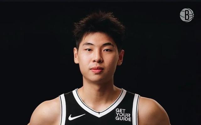 今年CBA转会市场，比NBA刺激