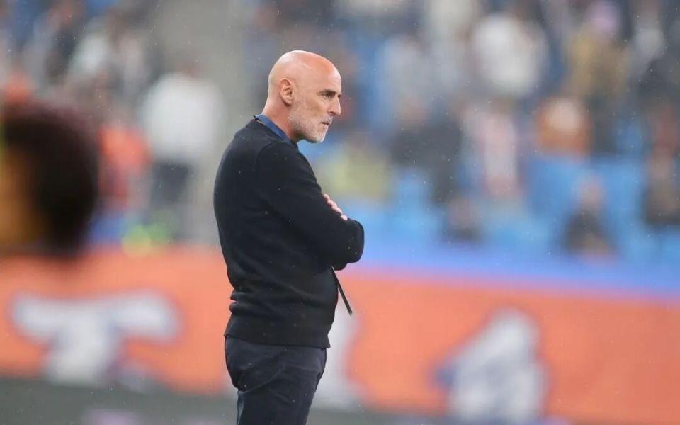 海港再创尴尬纪录！16场连丢29球，颜骏凌里程“悲”