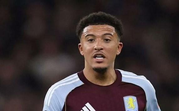 邮报：对阵曼城被埃梅里提前换下场，桑乔对此感到愤怒