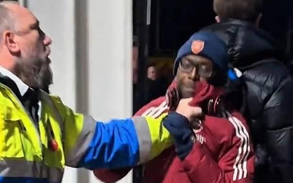 枪手球迷网红谈与安保冲突：被桑德兰球迷嘲讽后我说我们是榜首