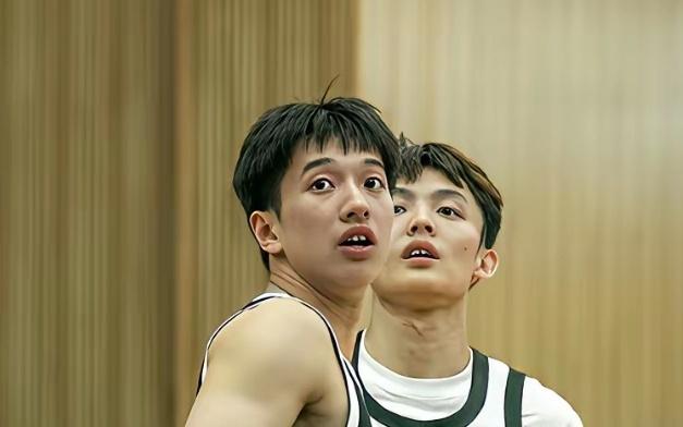 广东宏远力克新疆！杨溢两场7记三分，杜锋爱将24+5，陈家政16分