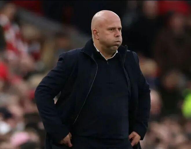 脸都不要了！利物浦12轮后落后两大死