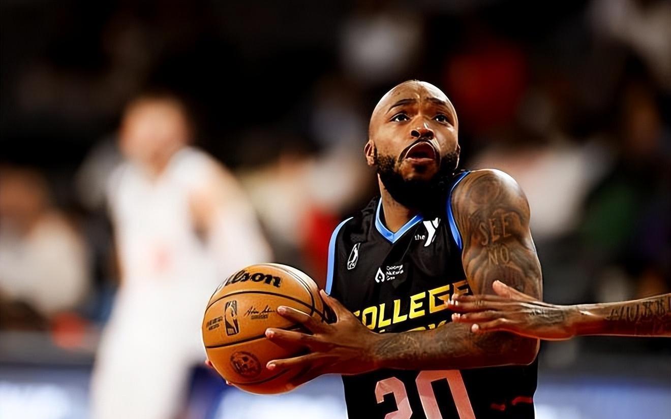 老鹰先签后裁两名球员，他们正在为小号拼命招揽人才