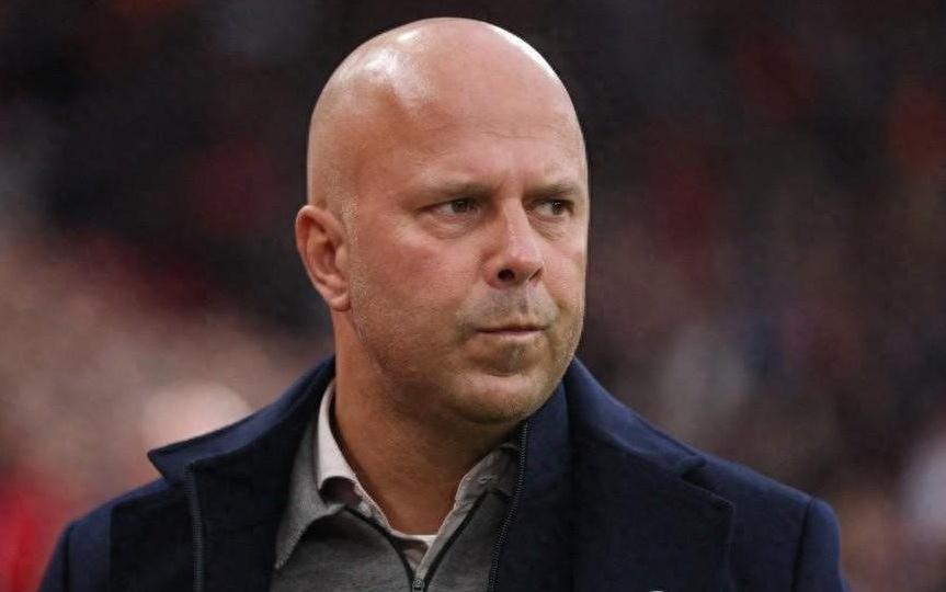 利物浦主帅斯洛特炮轰曼联：只会防守