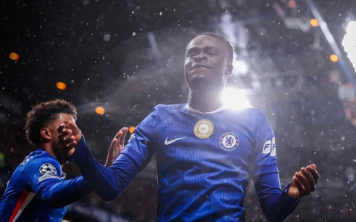 莫耶斯：目前埃弗顿正就租借乔治进行谈判，不能保证一定完成