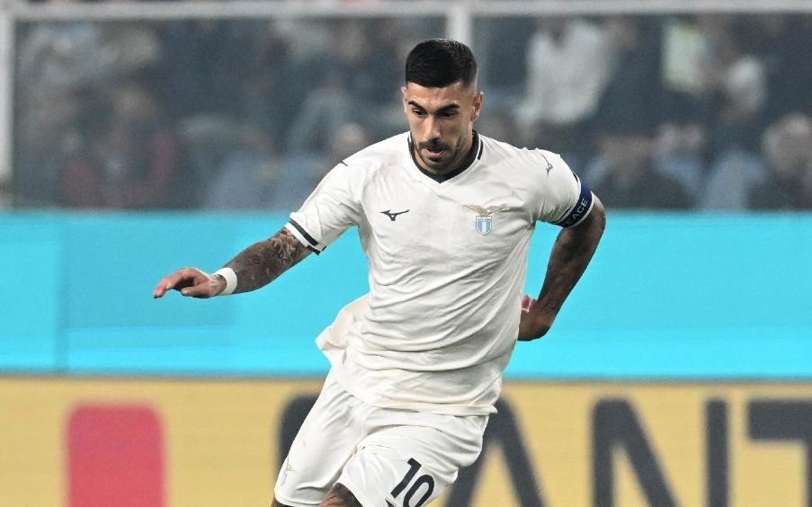 意甲领头羊易主！劳塔罗破球荒比肩队史三大传奇，国米20拉齐奥