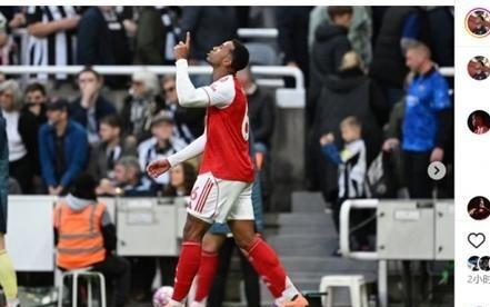 头球绝杀加布里埃尔社媒庆祝胜利：上帝的安排最完美！