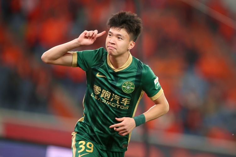 如何选经纪人：王钰栋如果去欧洲，一年