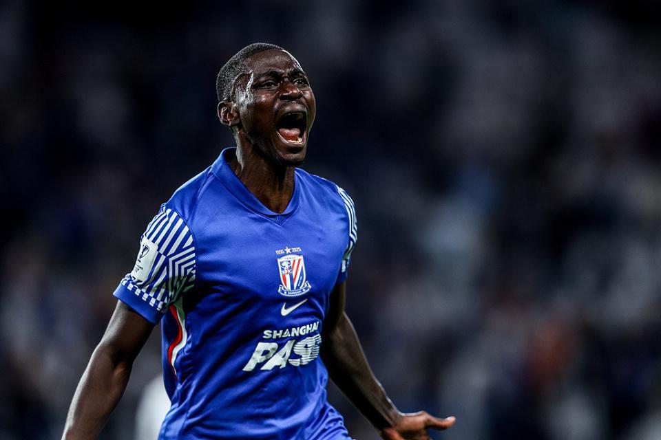 亚冠综述：申花首胜升第5！蓉城跌入淘汰区海港垫底+成唯一0胜队