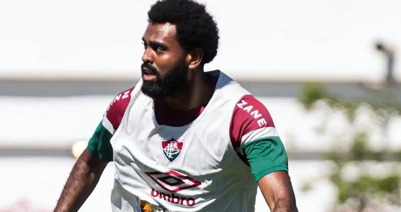 意外！这位巴西大牌后腰为来中超踢球，网传直接自掏腰包买断合同