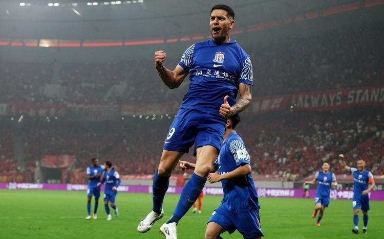 鹿死谁手申花中超对阵泰山三连胜，泰山联赛近4场全胜&轰14球