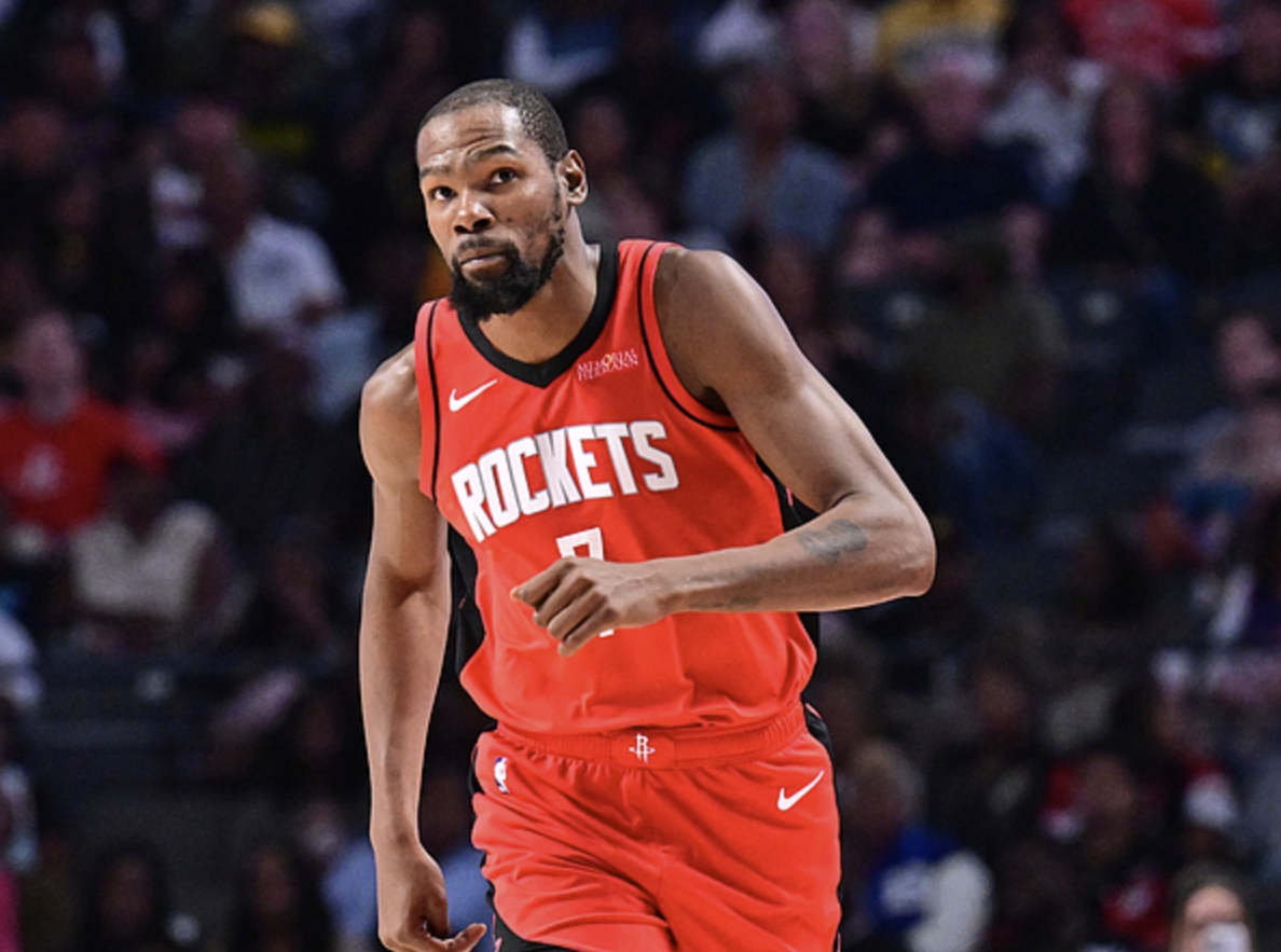 降薪3000万美元！杜兰特做出了决定！詹姆斯的NBA纪录被打破了