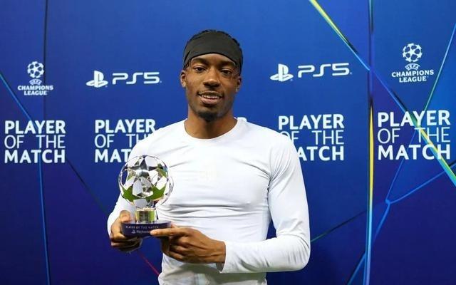 梅开二度，马杜埃凯当选布鲁日vs阿森纳全场最佳