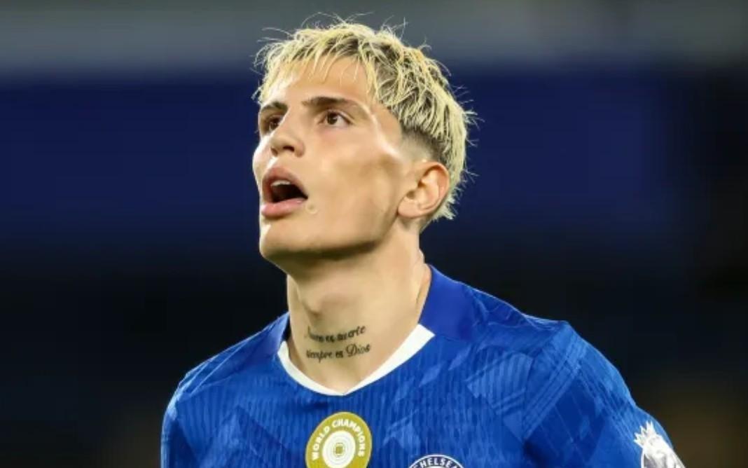 加纳乔：恩佐是一个非常好的人，今年夏天他每周都给我发短信